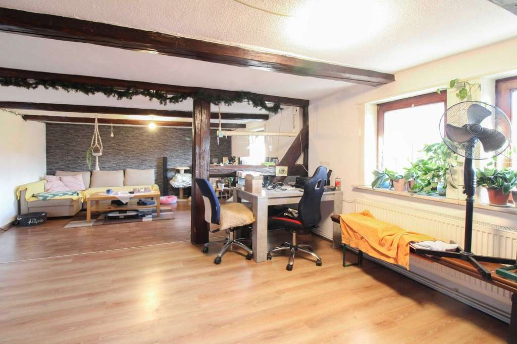 Immobilie in Langelsheim - Umfangreich modernisiertes Einfamilienhaus mit 6 Zimmern, großem Garten und Bergblick  - Bild 2