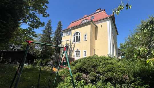 Bild von Großzügige Altbauvilla / großes Grundstück/ große Garage