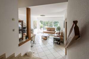 Einziehen und wohlfühlen: Attraktive Dachgeschosswohnung mit sonnigem Balkon und Tageslichtbad – 45472 Heißen, Mülheim an der Ruhr – Vorschaubild 11