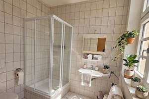 Würzburg * Gemütliches Apartment mit Badezimmer - Ideal für Studierende – Mariannhillstr. 1B, 97074 Frauenland, Würzburg – Vorschaubild 5