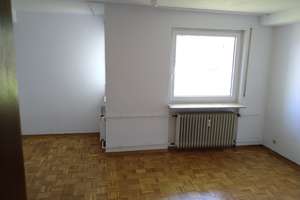 Einzimmerwohnung im Grünen mit gutem City- Anschluss in Stuttgart-Sillenbuch