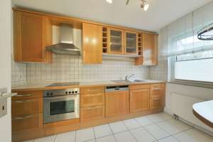Exklusives RMH mit Garten, Garage, EBK und Terrasse zur Vermietung in Nürnberg - Pillenreuth – Die vollständige Adresse der Immobilie erhältst du vom Anbieter., 90455 Kornburg, Worzeldorf, Nürnberg – Vorschaubild 9