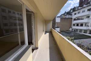 Renovierte 3-Zimmer-Wohnung mit Balkon in zentraler Lage – Corneliusstraße 125, 40215 Friedrichstadt, Düsseldorf – Vorschaubild 2