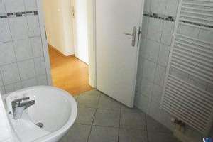 Zentrumsnahe Wohnung mit Balkon, optisch ansprechend inklusive Bodenkammer – Reitbahnstr 35, 9111 Zentrum, Chemnitz – Vorschaubild 4
