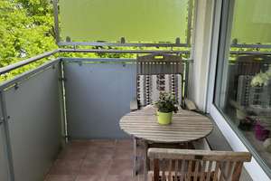 Vermietete 2-Zimmer Wohnung mit Balkon – Am Hirtenschild 15, 63073 Bieber, Offenbach am Main – Vorschaubild 3
