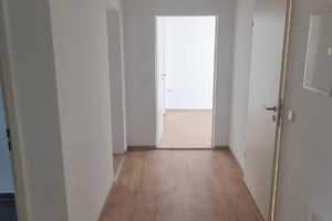 Schicke 3 Raum Wohnung mit Balkon für junge Familie – Pestalozzistr. 12, 9130 Chemnitz – Vorschaubild 3