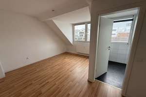 Zentral gelegen: Gemütliche und helle Dachgeschosswohnung – 40217 Friedrichstadt, Düsseldorf – Vorschaubild 5