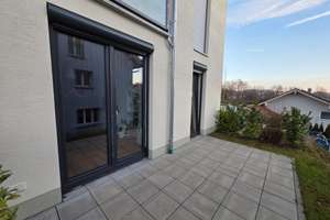 Spacious 2-Room Apartment with Terrace & Parking – Egger Straße 71, 94469 Deggendorf – Vorschaubild 1