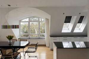Leben wie im Haus - 142 m² am Grunewald, Stellplatz , 4 Zimmer, 2 Bäder und 2 Terrassen & Wall-Box – Die vollständige Adresse der Immobilie erhältst du vom Anbieter., 14195 Schmargendorf, Berlin – Vorschaubild 3