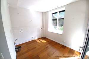 Hochwertige Maisonettewohnung mit Loggia und Terrasse in besonderer Lage ! – Oberhausen – Vorschaubild 3
