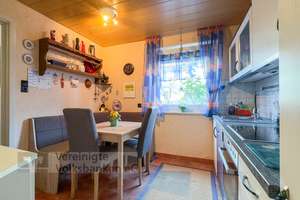 Familienfreundliches RHH mit Garten in Reutlingen zu verkaufen ! – Die vollständige Adresse der Immobilie erhältst du vom Anbieter., 72760 Reutlingen-Mitte, Reutlingen – Vorschaubild 7