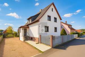 PLATZ FÜR ALLE - MIT GARTEN, GARAGE UND SAUNA  – Die vollständige Adresse der Immobilie erhältst du vom Anbieter., 98574 Schmalkalden – Vorschaubild 1