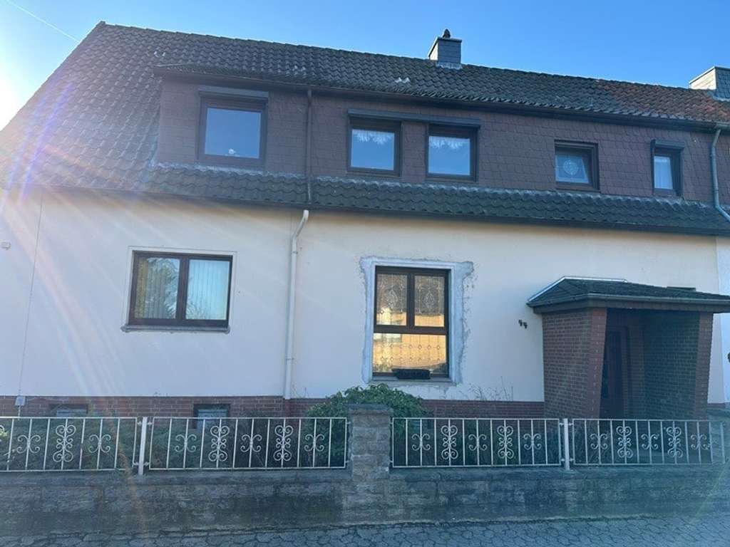 Immobilie in Sehnde - Renovierungsobjekt mit großem Potential in Sehnde

 - Bild 1