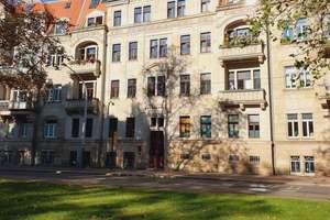 Individuelle Dachgeschosswohnung mit großem Balkon und herrlichem Blick!  – Die vollständige Adresse der Immobilie erhältst du vom Anbieter., 1187 Südvorstadt-West, Dresden – Vorschaubild 2