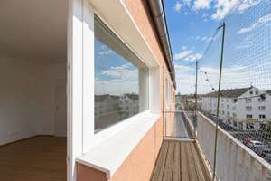 90 m² zum Wohlfühlen – Gut geschnittene 4-Zimmer-Wohnung mit Balkon – Die vollständige Adresse der Immobilie erhältst du vom Anbieter., 51065 Buchheim, Köln – Vorschaubild 2