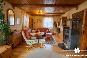 BERK Immobilien – Wohnen mit Urlaubsfeeling: Gemütliches Einfamilienhaus mit idyllischem Garten in W – 63939 Wörth am Main – Vorschaubild 9