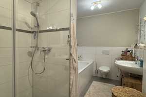 Property thumbnail 13