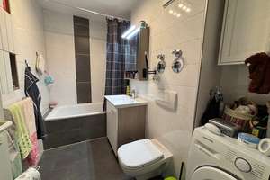 * Eigennutzung möglich * lichtdurchflutet * Tageslichtküche * Wanne * 3 Balkone * – Brunnenstraße 1, 4288 Liebertwolkwitz, Leipzig – Vorschaubild 9