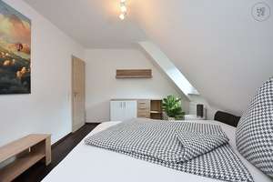 Sonnige, sehr schöne und modern möblierte Wohnung in Stuttgart Wangen – Die vollständige Adresse der Immobilie erhältst du vom Anbieter., 70327 Wangen, Stuttgart – Vorschaubild 11