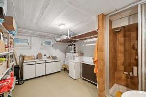 Gepflegtes Reihenmittelhaus mit Sauna, Garten und Garage in ruhiger Lage von Bonn-Röttgen – Die vollständige Adresse der Immobilie erhältst du vom Anbieter., 53125 Röttgen, Bonn – Vorschaubild 16