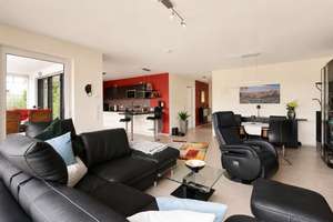 Lichtdurchflutete 4-Zimmer-Wohnung mit großer Loggia und Aufzug – Die vollständige Adresse der Immobilie erhältst du vom Anbieter., 33729 Heepen, Bielefeld – Vorschaubild 9