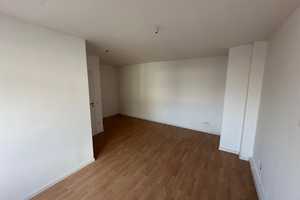 Helle 2-Zimmer-Wohnung mit neuer Einbauküche in zentraler Lage – Kruppstraße 94, 40227 Düsseldorf – Vorschaubild 1