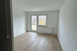 Familienfreundliches Zuhause! Helle 3-Zimmer-Wohnung mit moderner Einbauküche und einladendem Balkon – Wolgograder Allee 58, 9123 Hutholz, Chemnitz – Vorschaubild 5