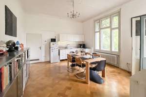 Home in the City, grüne Altbau-Oase in Wiesbaden! Kulturdenkmal-Villa, helle 2 Zi, 2 Balkone, 80 m² – Die vollständige Adresse der Immobilie erhältst du vom Anbieter., 65195 Nordost, Wiesbaden – Vorschaubild 10