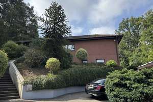 Winkel-Bungalow mit Einliegerwohnung und Garagen in idyllischer Waldrandlage von Wassenberg – Die vollständige Adresse der Immobilie erhältst du vom Anbieter., 41849 Wassenberg – Vorschaubild 3