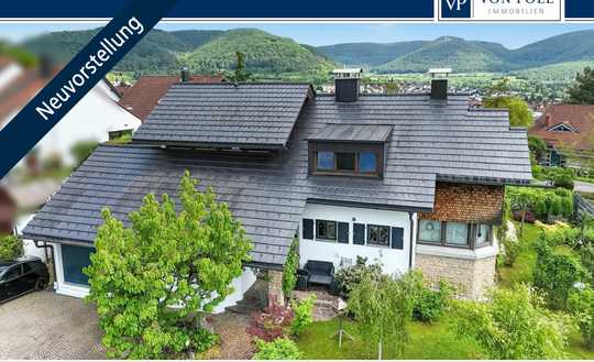 Gepflegtes Architektenhaus mit Achalmblick, Sauna & vielseitigem Nutzungskonzept