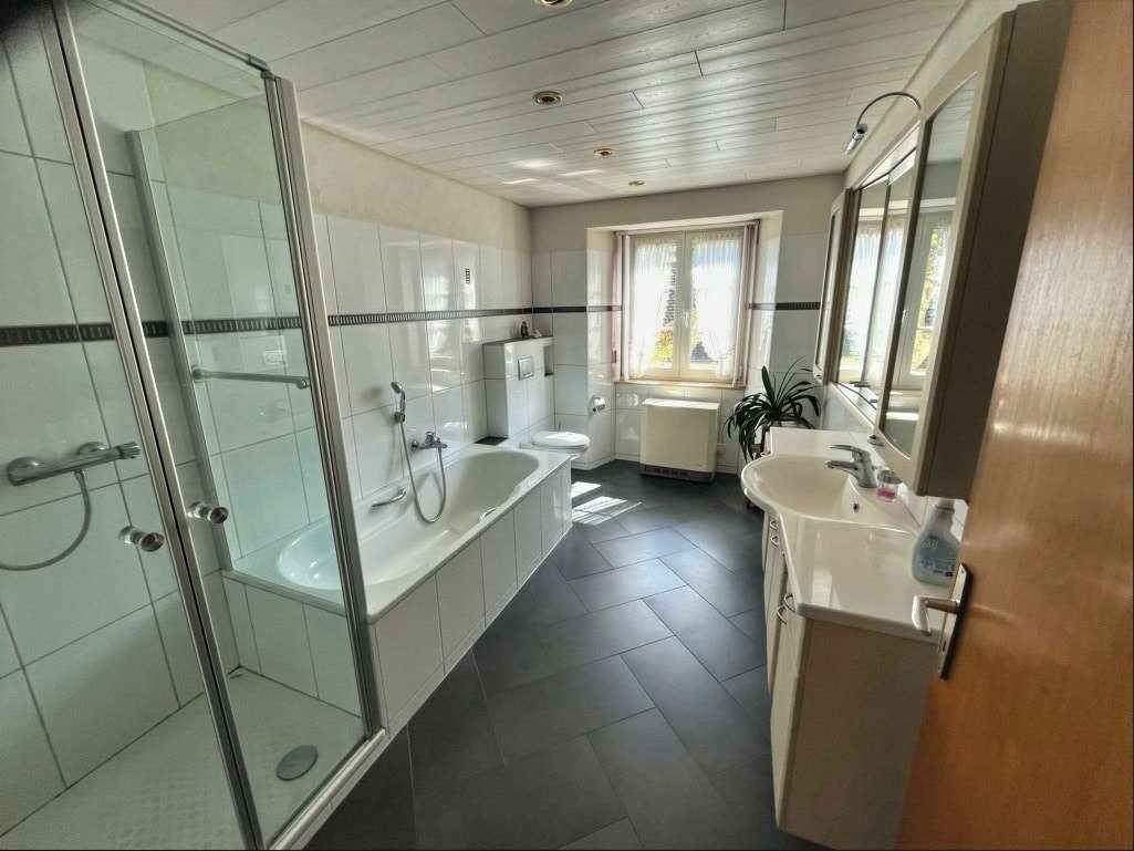 Immobilie in Küssaberg - Einfamilienhaus als Doppelhaushälfte in  Küssaberg-Reckingen. - Bild 0