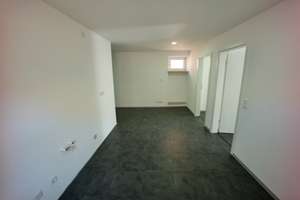 Zweitbezug - 2 Zimmer / Küche / Bad / Flur direkt am Arnulfsplatz – Zur schönen Gelegenheit 7, 93047 Innenstadt, Regensburg – Vorschaubild 10