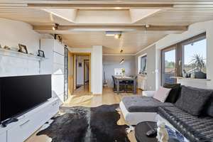 **Provisionsfrei** Charmante 2-Zimmer-Wohnung mit Balkon und traumhaftem Bergblick  – Edelweißstraße 11, 83109 Großkarolinenfeld – Vorschaubild 2
