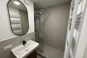 Moderne 2-Zimmer-Wohnung mit Terrasse  - Lilienthalstraße 17, 86179 Augsburg – Lilienthalstraße 17, 86179 Innenstadt. St. Ulrich-Dom, Augsburg – Vorschaubild 6