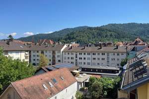 Vermietetes 1-Zimmer-Studentenapartment mit herrlichem Ausblick direkt an der Dreisam