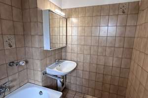 Helle 1-Zimmer-Dachgeschosswohnung mit super ÖPNV-Anbindung – Herforder Straße 212, 33609 Mitte, Bielefeld – Vorschaubild 4