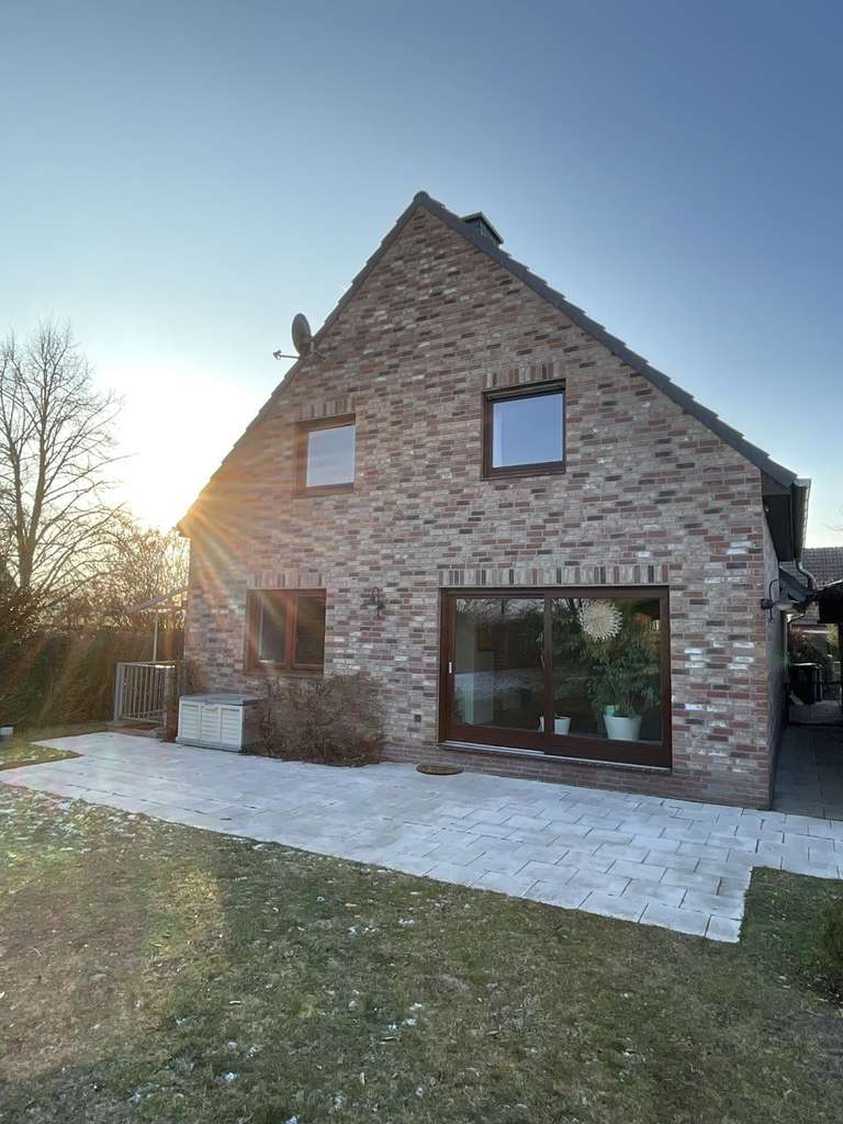 Immobilie in Stöckse - Ihr Traumhaus in idyllischer Lage – Viel Platz für Familie und Hobbys

 - Bild 4