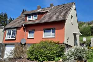 Tolles Einfamilienhaus mit großzügigem Grundstück – Die vollständige Adresse der Immobilie erhältst du vom Anbieter., 31161 Alfeld (Leine) – Vorschaubild 1