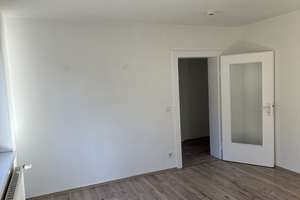 Gemütliche 3-Zimmer-Wohnung mit Balkon – ideal für Paare – Neuer Mühlenweg 22, 38226 Lebenstedt, Salzgitter – Vorschaubild 4