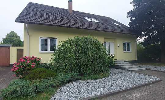 Geräumiges und modernisiertes 8-Zimmer-Einfamilienhaus mit geh. Innenausstattung in bester Lage