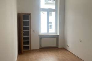 Nicht Familiengeeignet-Renovierte 4-Zimmerwohnung in Wiesbaden-Biebrich – Die vollständige Adresse der Immobilie erhältst du vom Anbieter., 65203 Biebrich, Wiesbaden – Vorschaubild 11