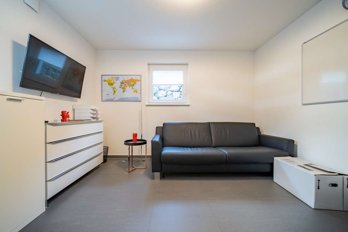 Immobilie in Denklingen - Traumhaftes EFH mit High End- Technik in Denklingen - Bild 5