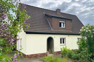 Großzügiges und familienfreundliches Wohnhaus mit Potential – Die vollständige Adresse der Immobilie erhältst du vom Anbieter., 96231 Bad Staffelstein – Vorschaubild 3