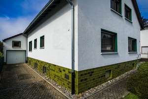Geräumiges 8-Raum-Familienhaus! Individuell gestalten, dann wohlfühlen und austoben! – Die vollständige Adresse der Immobilie erhältst du vom Anbieter., 56567 Neuwied – Vorschaubild 2