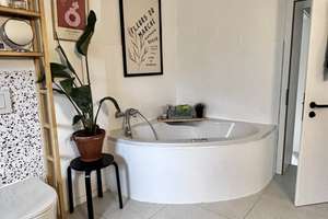 Großzügige 4,5 Zimmer Dachgeschosswohnung mit viel Licht, Kamin und großem Gemeinschaftsgarten – 50739 Bilderstöckchen, Köln – Vorschaubild 16