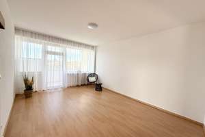 Top-Lage & Weitblick am Fennsee: Helle, bezugsfreie 2-Zimmer-Wohnung. Für Selbstnutzer oder Anleger – Ermslebener Weg 4, 10713 Wilmersdorf, Berlin – Vorschaubild 2