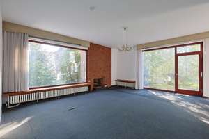 Zweifamilienhaus in bester Schmargendorflage auf großem Gartengrundstück, 7 Zimmer 2 Bäder, 258 m²