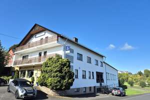 Mehrfamilien-/Gästehaus, Gastronomie mit Saal, Kegelbahn, Stellplätzen und Garten – Die vollständige Adresse der Immobilie erhältst du vom Anbieter., 55758 Veitsrodt – Vorschaubild 2