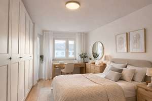 Lichtdurchflutete 3 Zi.-Wohnung in kleiner Wohnanlage mit großem Süd-Balkon, sep. Küche & gr. Keller – Die vollständige Adresse der Immobilie erhältst du vom Anbieter., 82256 Fürstenfeldbruck – Vorschaubild 1