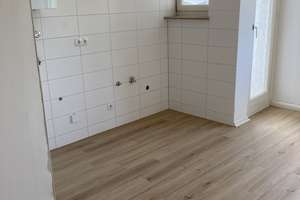 Gut geschnittene Balkonwohnung in ruhigem Mehrfamilienhaus – Melsunger Straße 4, 34123 Bettenhausen, Kassel – Vorschaubild 3